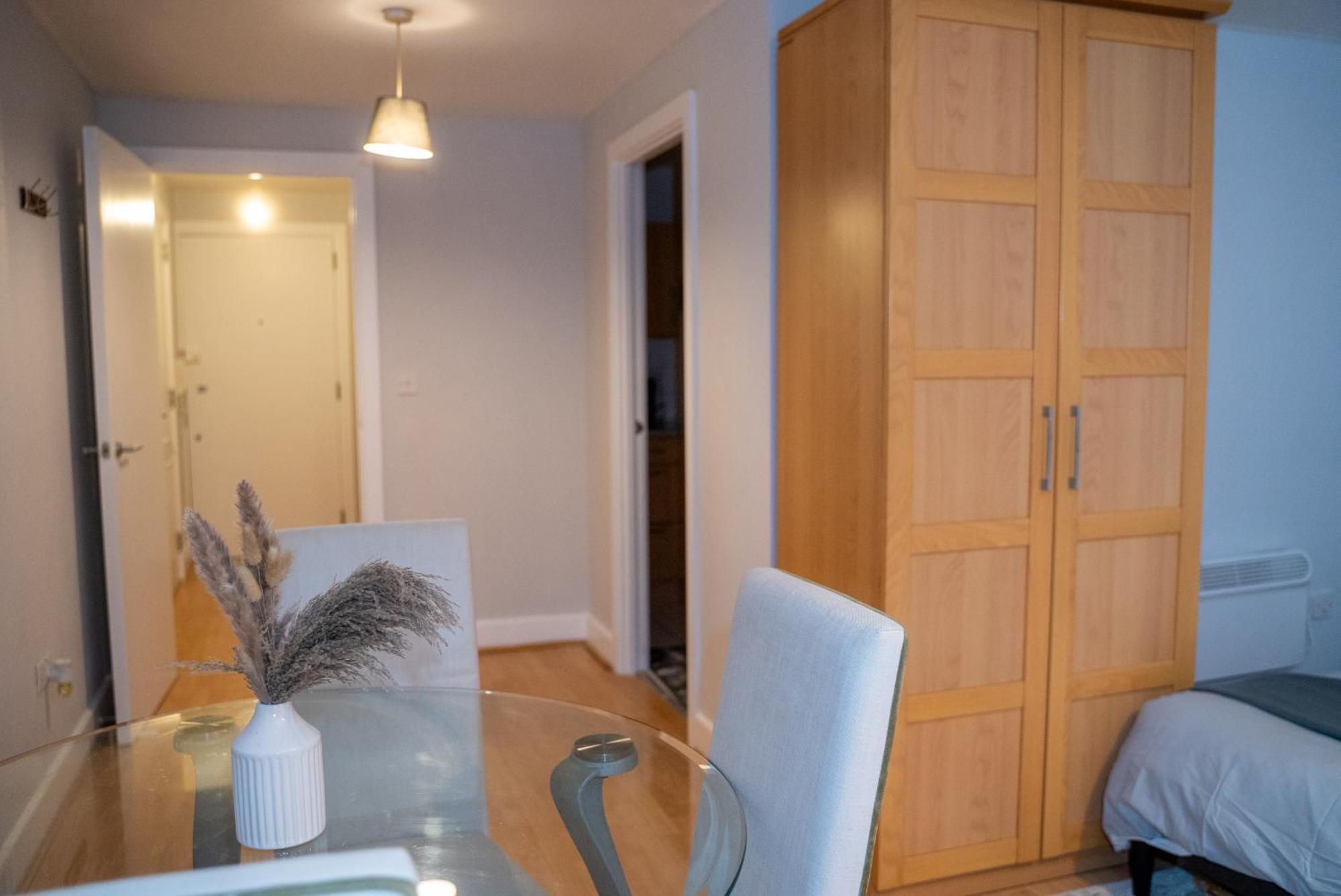 Cozy 1 Bed In Canary Wharf - Near Excel & Greenwich With Gym Acces London Eksteriør bilde